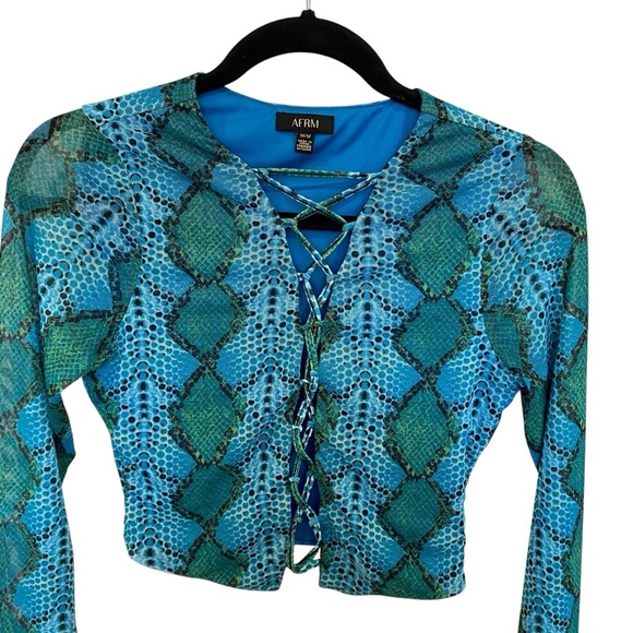 AFRM Aida Lace-Up Mesh Snake Print Crop Top - Picture 4 of 8